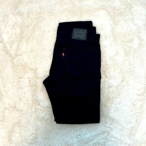 Black Levi jeans. 504 Size 32x30